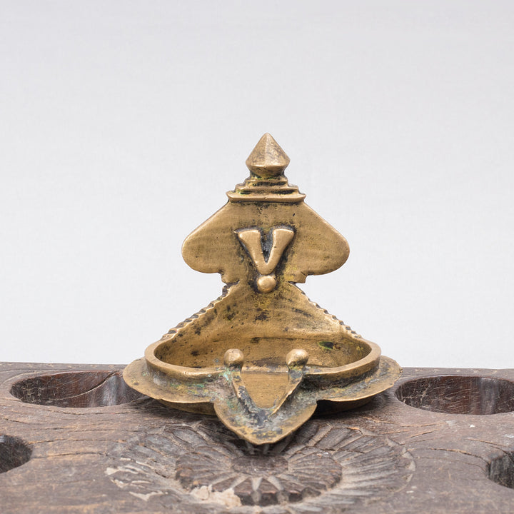 Vintage Laxmi Lamp from Tamilnadu late 19th century with Vishnu tilak at the center