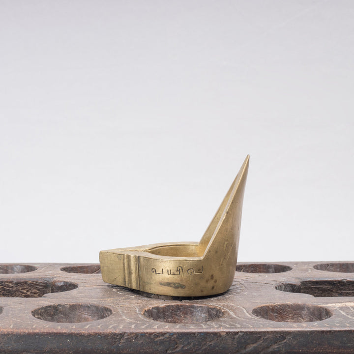 Vintage Brass Mada Lamp - big