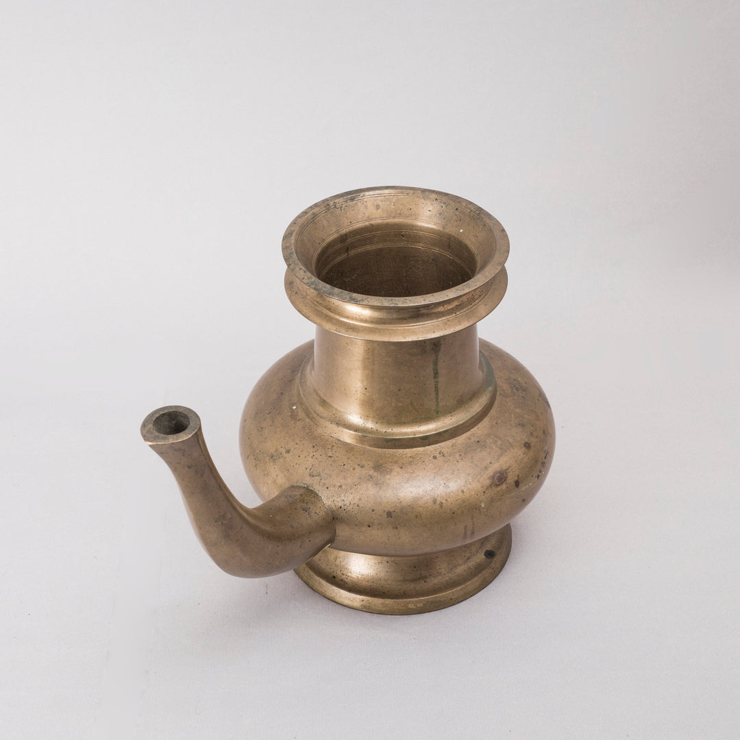 Vintage Bronze Kindi